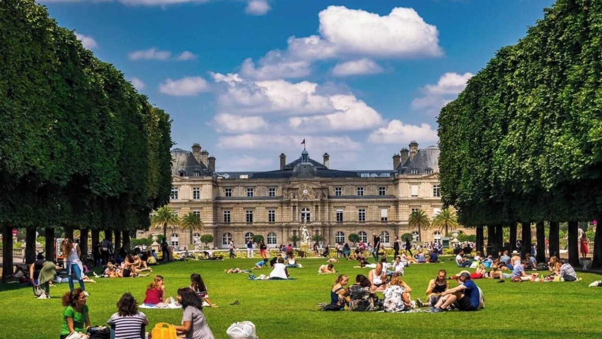 Odeon Apartment | A PARISIAN LUXURY, STEPS AWAY FROM LUXEMBOURG & ICONIC ODEAN - SAINT GERMAIN