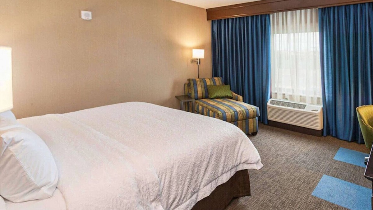 Duluth House | A Peaceful Abode Awaits! Enjoy Pool & Gym Acces