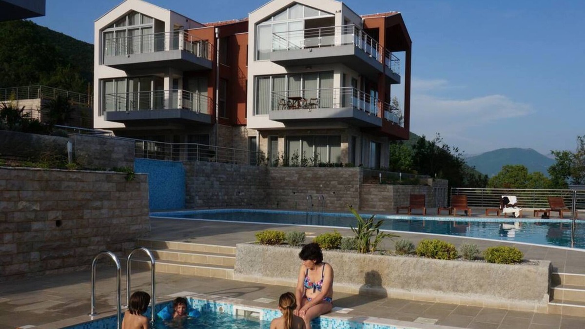 Denovici Apartment | A Penthouse above the sea with a big infinity pool and a children pool