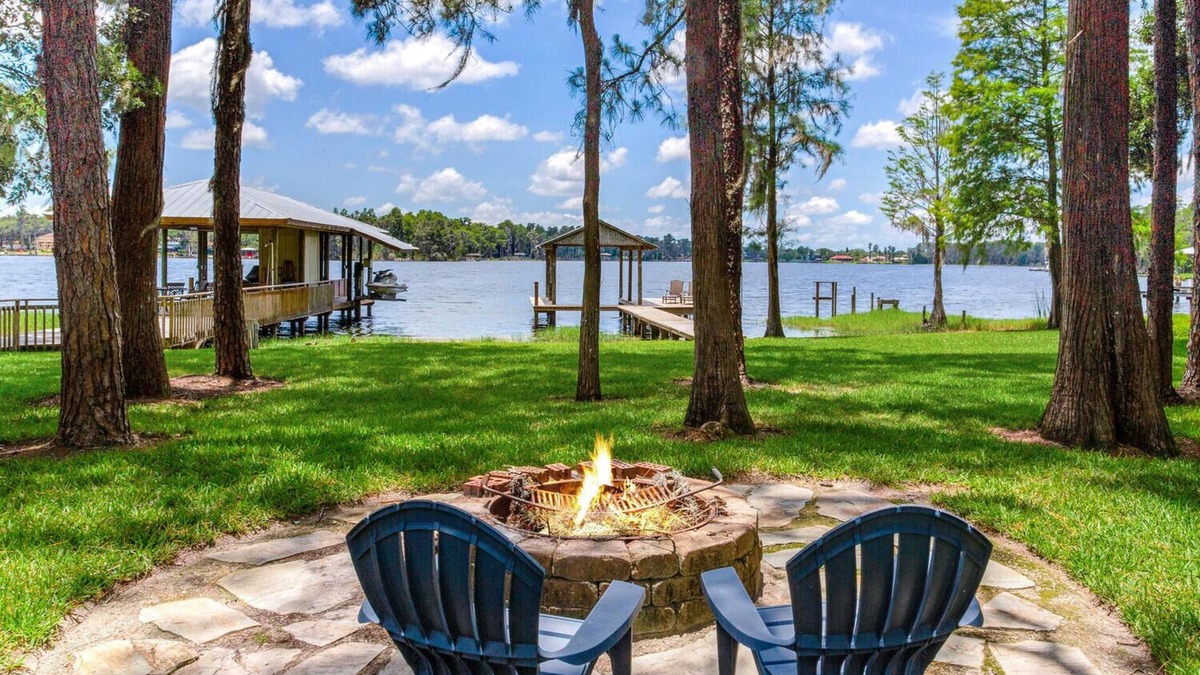 Odessa House | A perfect Lake House get away