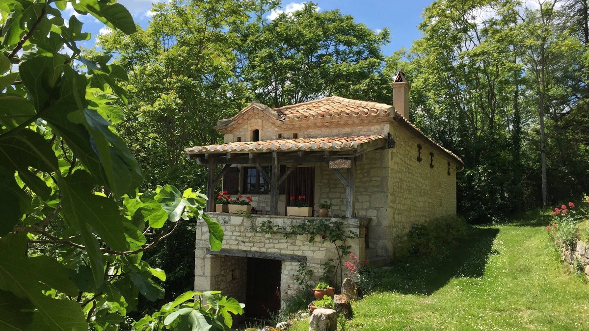 Montcuq Cottage | A picturesque cottage in the countryside near Montcuq .