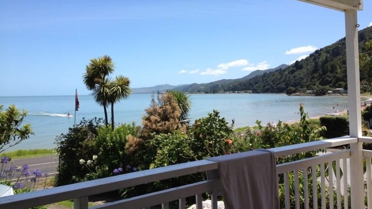 Ngarimu Bay House | A piece of paradise in Thornton Bay, Firth of Thames-Coromandel