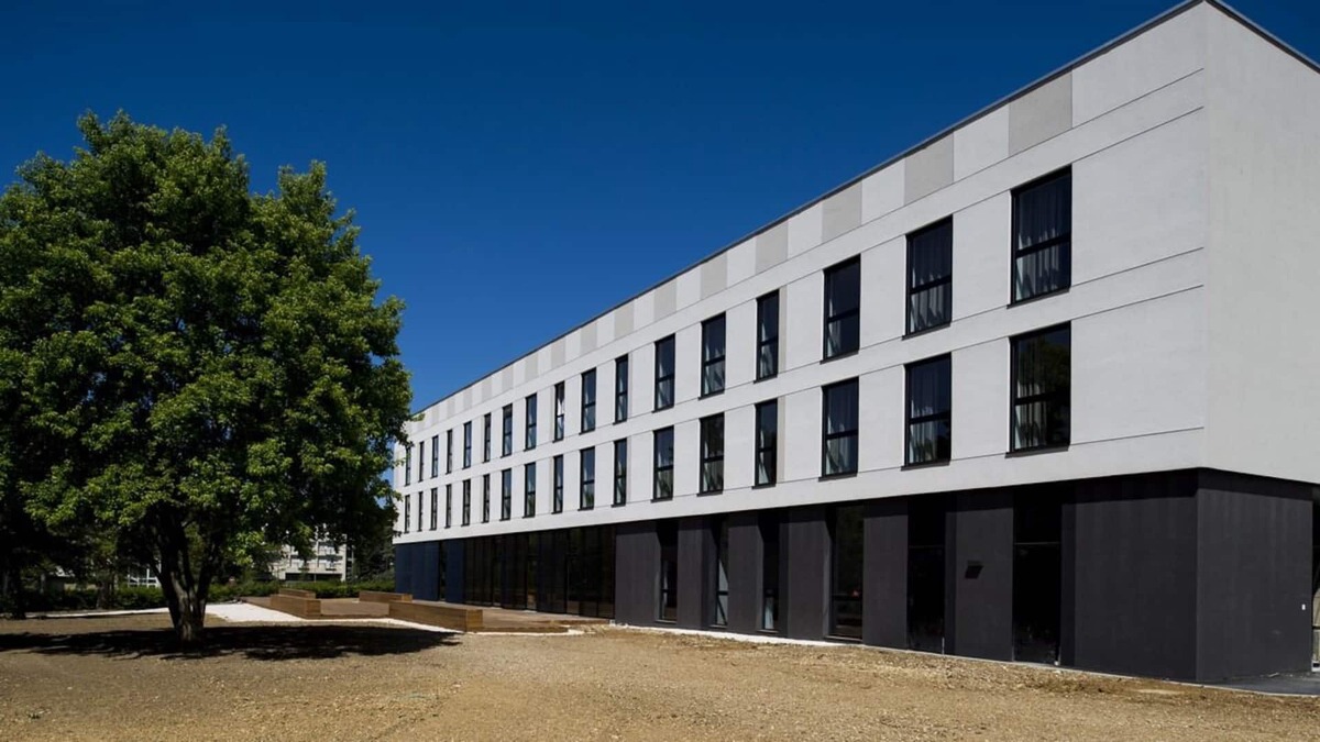 Dijon House | A Place You'll Surely Enjoy! Pets Allowed, Near Piscine Olympique Grand Dijon!