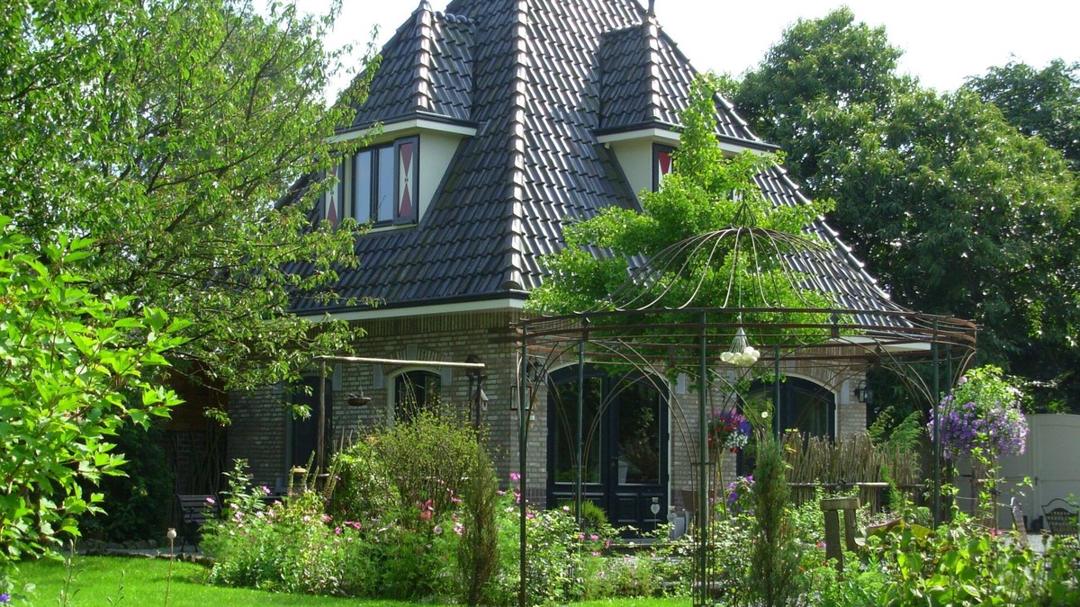 Kelpen-Oler House | A Pleasant Stay at " Logies Taverne." nearby Roermond, Thorn/Pool & Garden