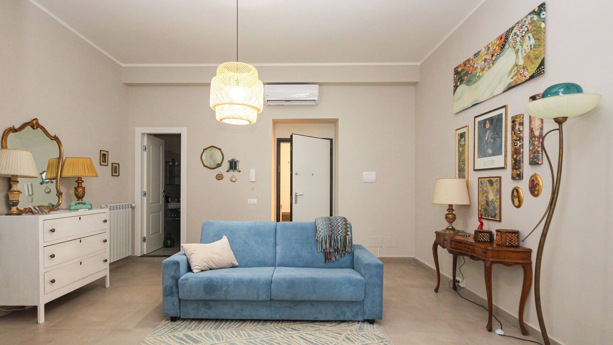 Caserta Apartment | A Pochi Passi Dalla Reggia di Caserta, Ampio e Luminoso