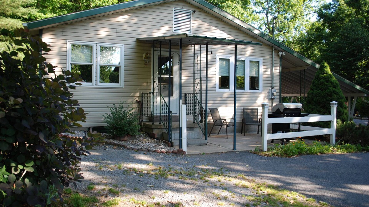 Benezette Cottage | A Private Retreat in the Heart of Benezette