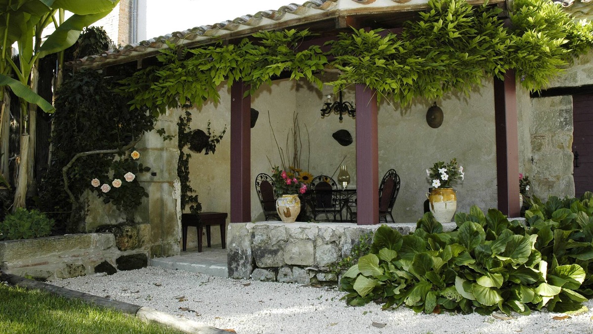 Birac-sur-Trec House | A privileged vacation out of time, Be the Châtelains of the Manor.