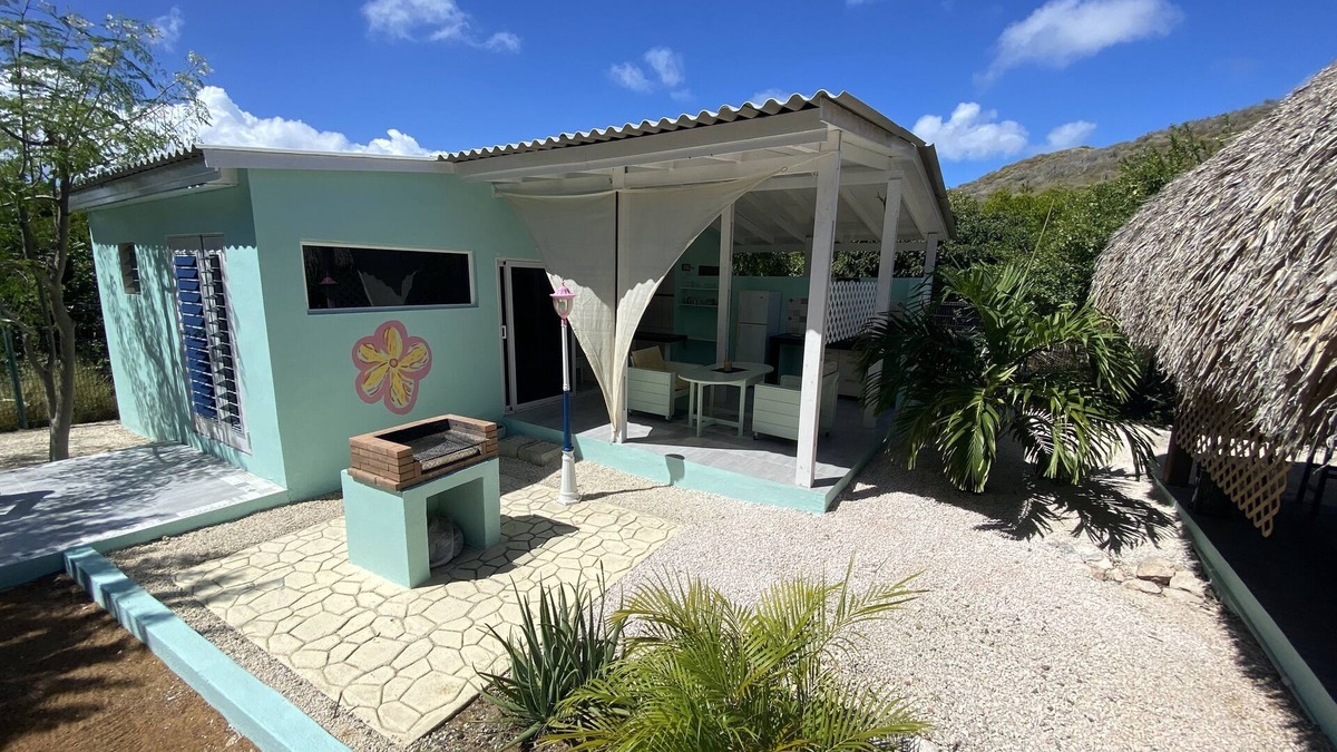 Soto House | A quaint Bavarian garden shed in the middle of the Caribbean