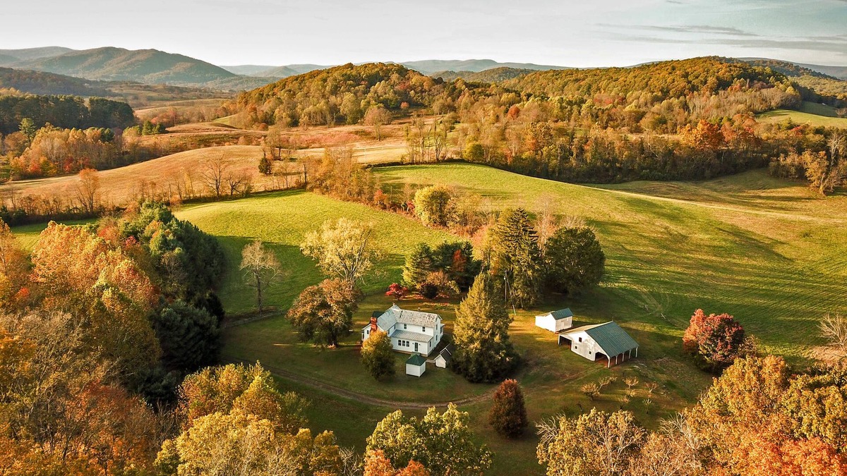 Woodville Other | A quiet, lovely old farm on a beautiful piece of land near Shenandoah Park