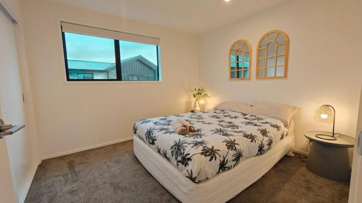 Lower Hutt House | A Quiet Modern/Brand New Gem