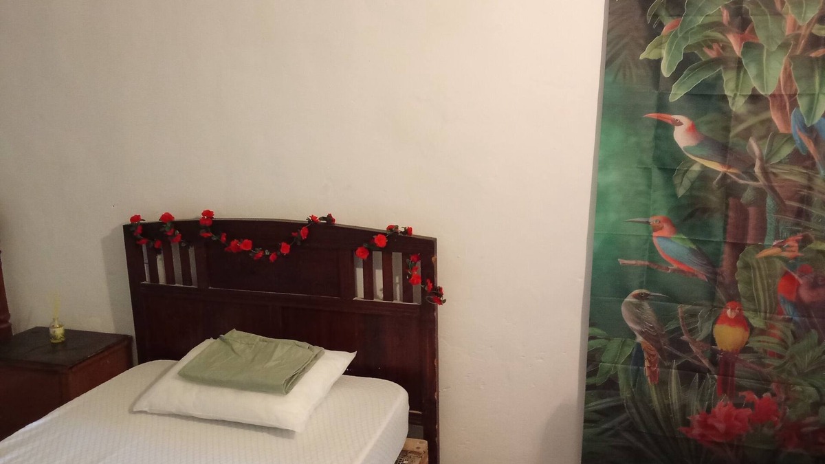 El Partidor House | A quirky cave house in rural Murcia province - La Cueva (The Brave Stays)