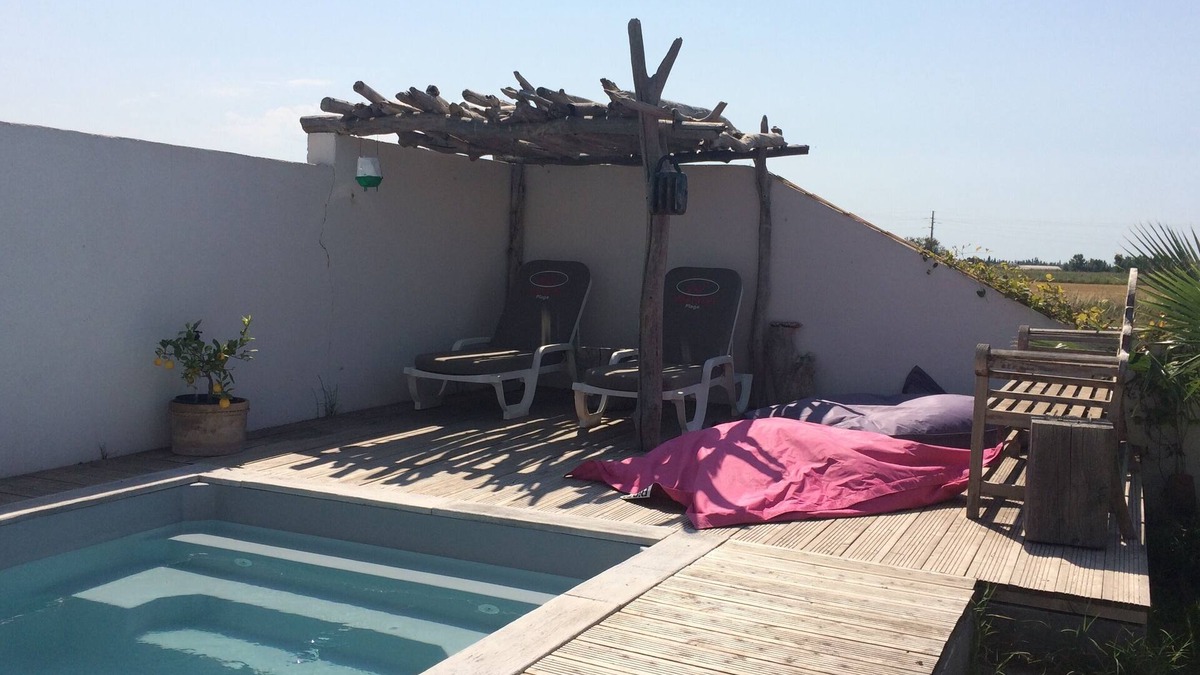 Saint-Laurent-d'Aigouze House | A real holiday home for a real vacation close to the beaches.