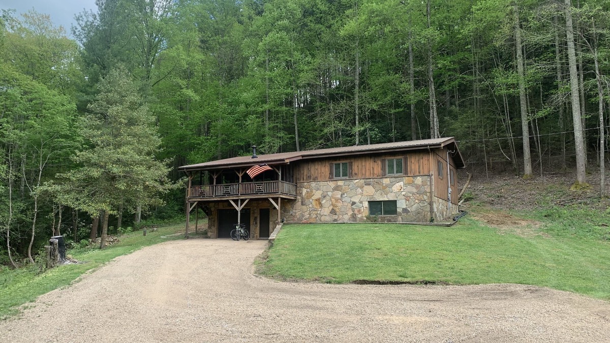 Greeneville Cabin | A REAL Rock and Timber Frame Cabin all alone bordering Cherokee National Forest