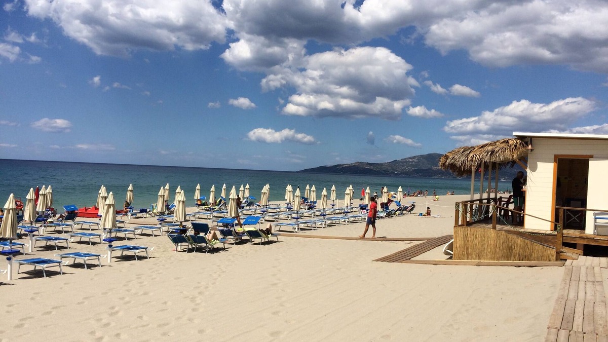 Marina di Ascea Apartment | A really comfortable vacation apartment just 100 m from the long sandy beach.