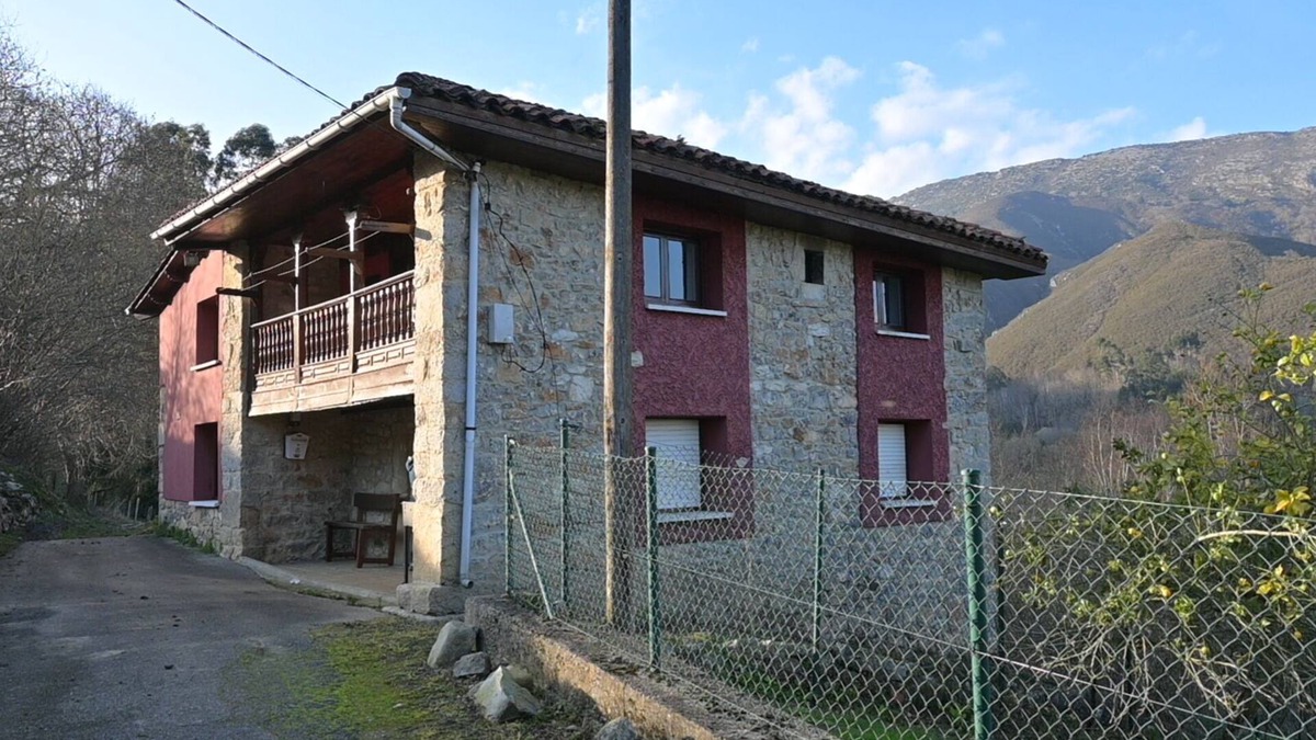 Mestas Cottage | A Retreat in Nature - Sea and Mountain, Llanes.