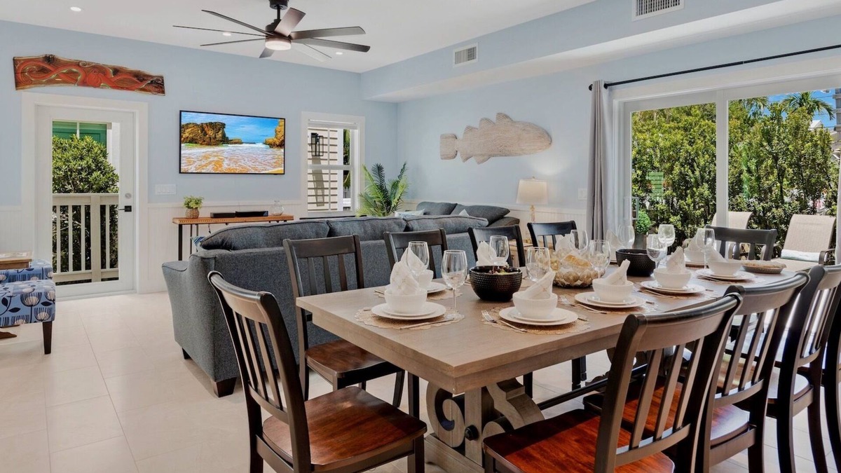 Uptown - Upper Duval House | *A ROYAL AFFAIR @ DUVAL* Three Home Compound + LAST KEY SERVICES…