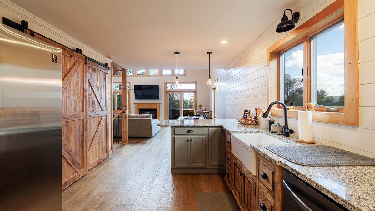 Naples Ski Chalet | A Rustic Retreat- FLX region Hot tub, game room & fire pit