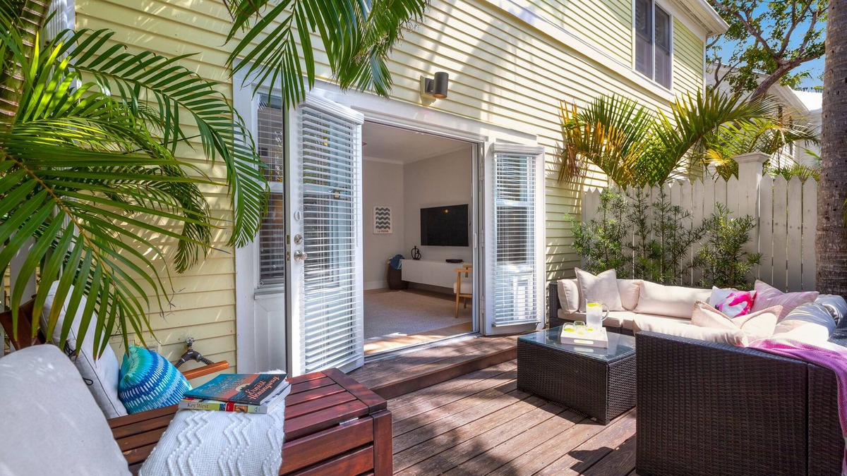 Bahama Village House | A SALTWATER REMEDY ~ 2 BR/2.5 Ba Townhome Truman Annex w/Shared Pool!