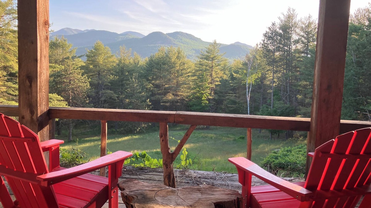 Elizabethtown Apartment | A secluded getaway with an incredible view - 30 minutes from Lake Placid