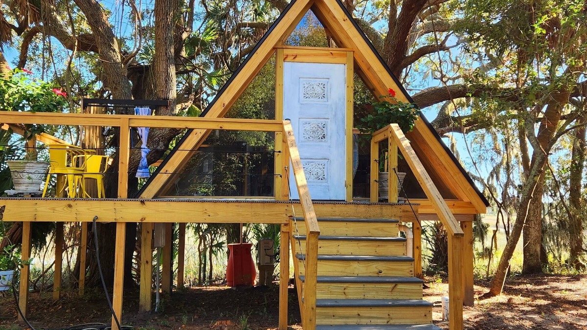 Saint Helena Island House | "A" Secluded Quiet Oasis Treehouse w/Beach Pass