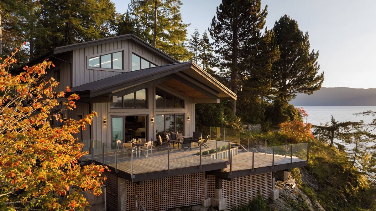 Madeira Park Cottage | A serene waterfront perch! Panoramic sunsets, huge deck with cliff-hung hot tub