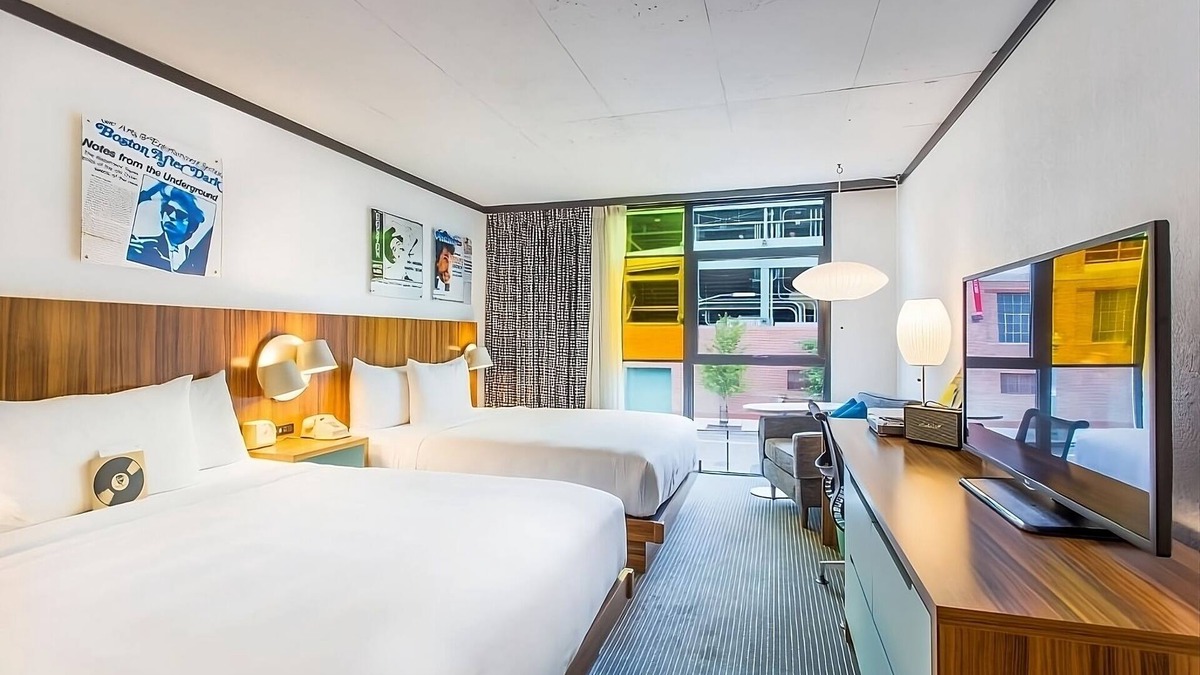 West Fens Hotel | A short drive from Old State House! 4 Family-friendly Units w/Balcony! Parking!