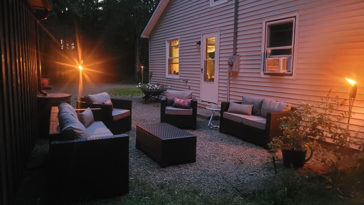 Arcade Cabin | A short walk to a private lake for swimming boating &fishing