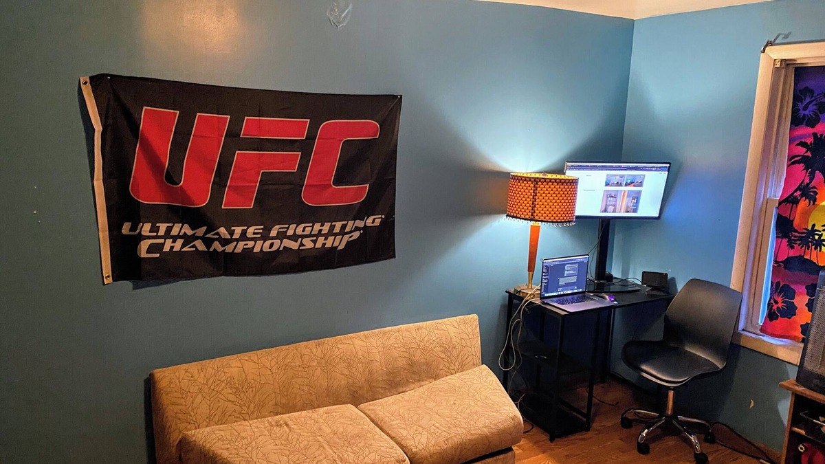 Downtown Baltimore Apartment | A Simple Comfort Stay!