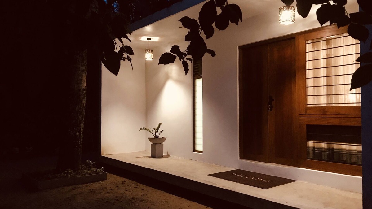 Midigama Cabin | A small cabin near the Midigama beach will all the luxuries you need