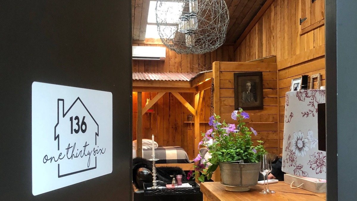 Te Horo House | A snug wood retreat yum uncooked breakfast with home baking and a bubbly treat.