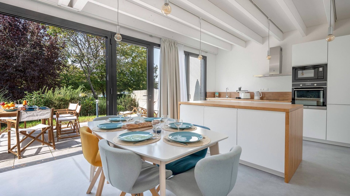 Le Pouliguen Ski Chalet | A soothing stay for 6 at Le Pouliguen