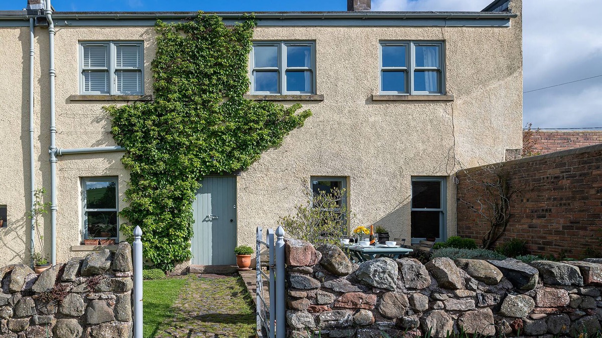 Greenlaw Cottage | A spacious and comfortable cottage