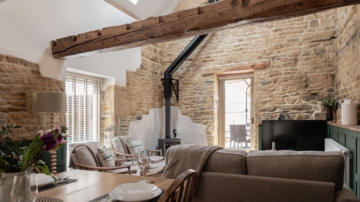 Moreton-in-Marsh Cottage | A spectacular barn conversion - Highgate