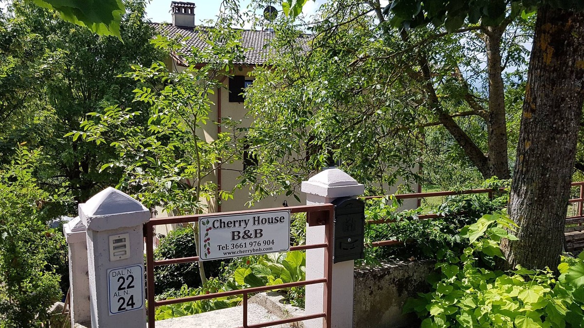 Polinago Bed & Breakfast | A stay at Cherry House will provide you a real Italian Country Escape.