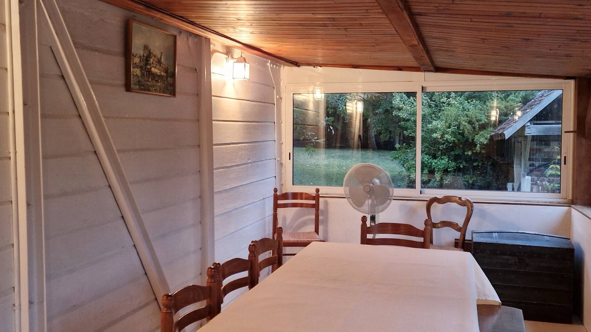 Les Hayes House | A stay in the heart of nature at the Pont du Biquet gîte