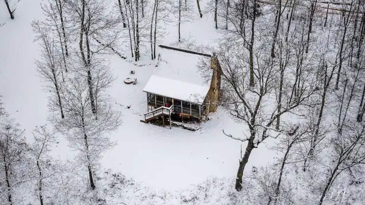 Ponca Cabin | A Still Point Cabin- Cozy and Perfect