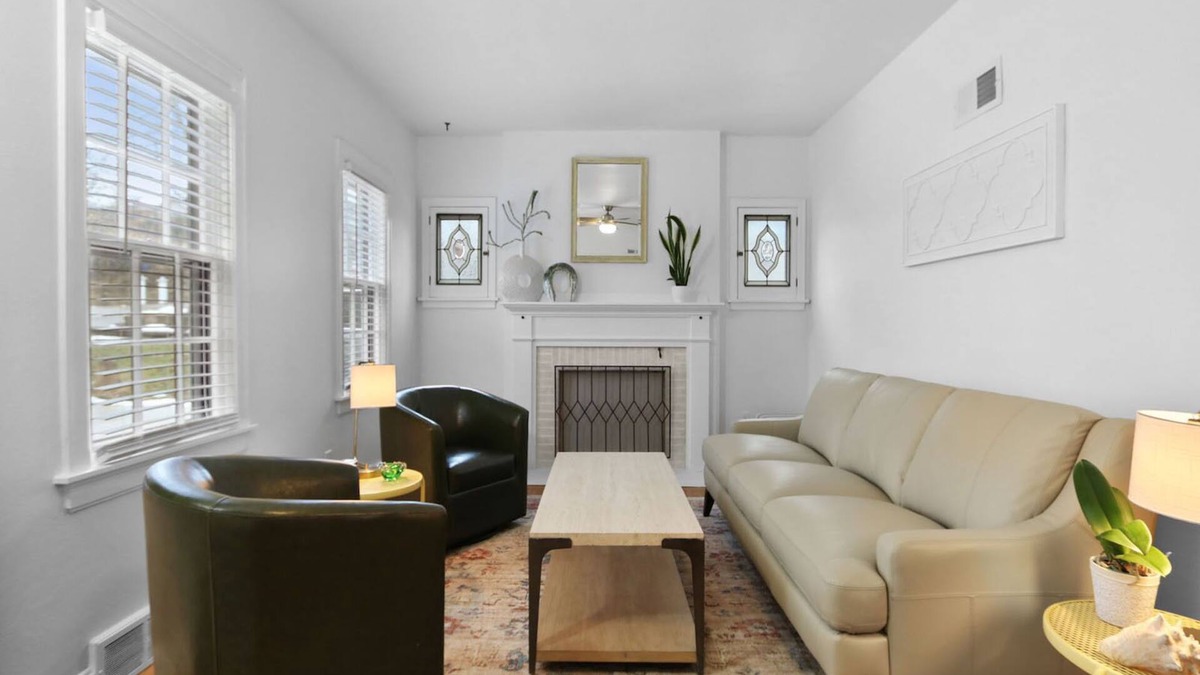 Miller Beach House | A Stone`s Throw, 4 bedroom 2 bath home a block from Lake Michigan