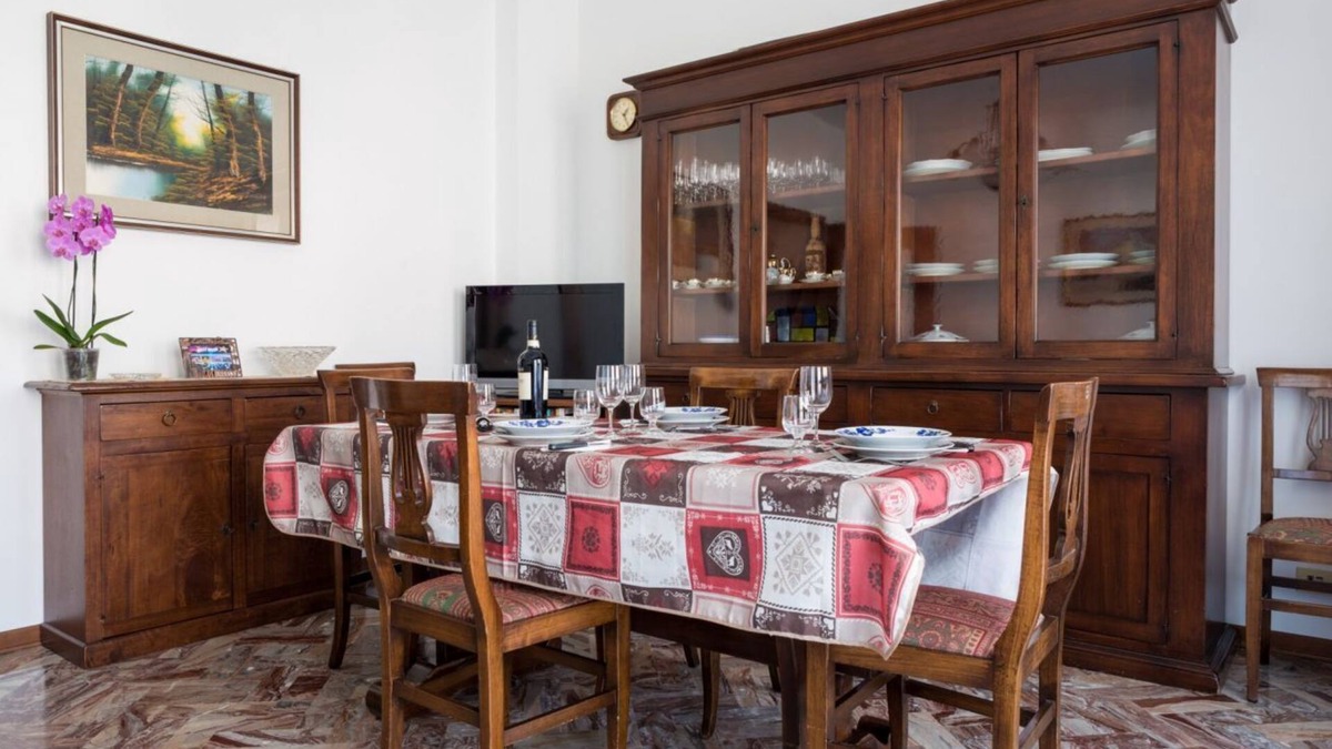 Parma Apartment | A stone's throw from the Hospital Apartment x6