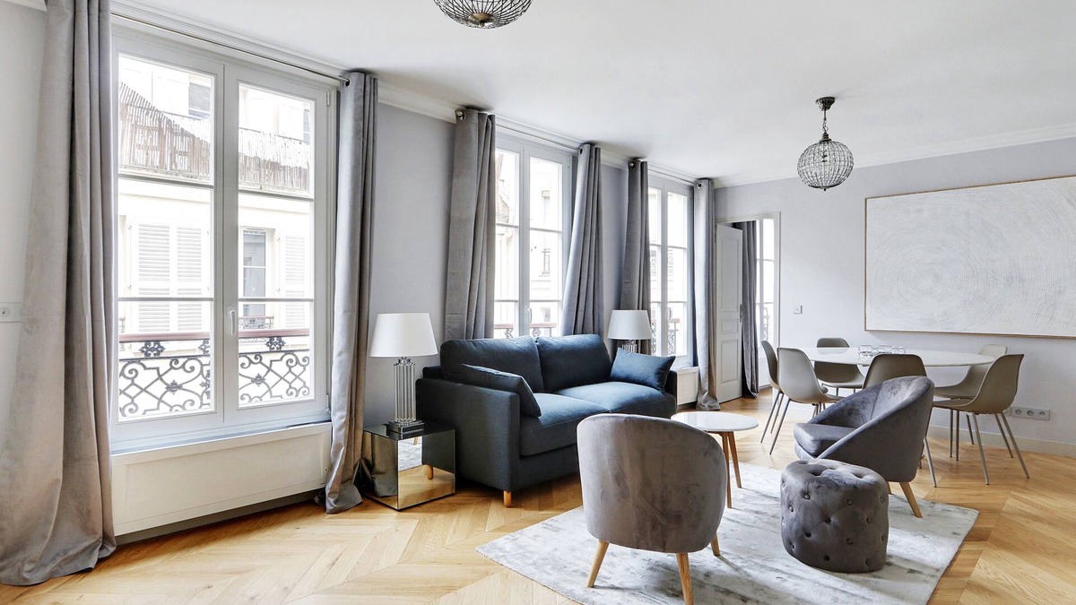 Madeleine Apartment | A Stunning 2-BR/2BA in Opéra- Saint-Lazare