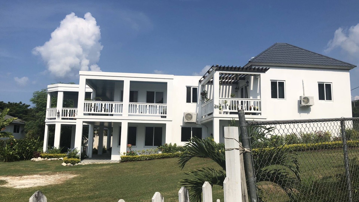 Whitehouse Villa | A stunning Jamaican villa