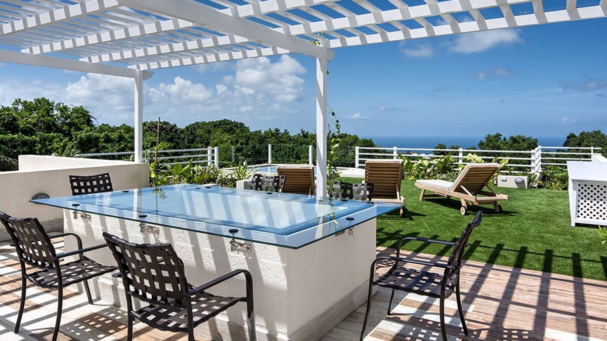 Deanes House | A stunning newly built villa including full access to the Apes Hill Club.