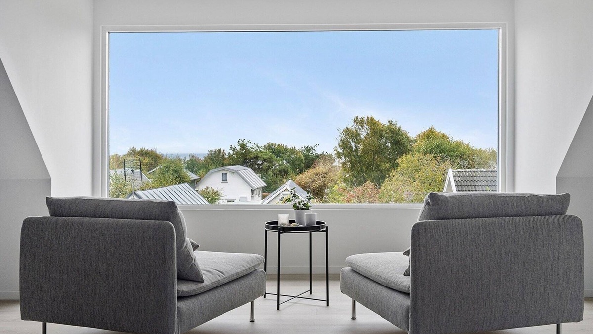 Halmstad House | A stylish house 100 meters from the beach with sea views.