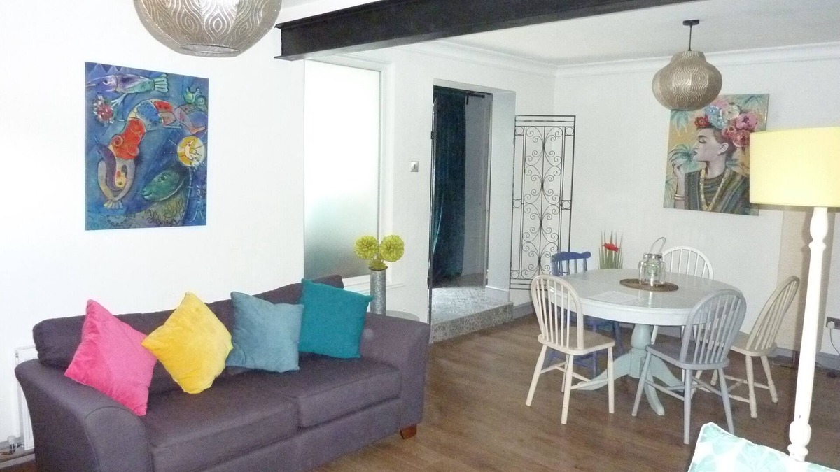 Salisbury House | A stylish House