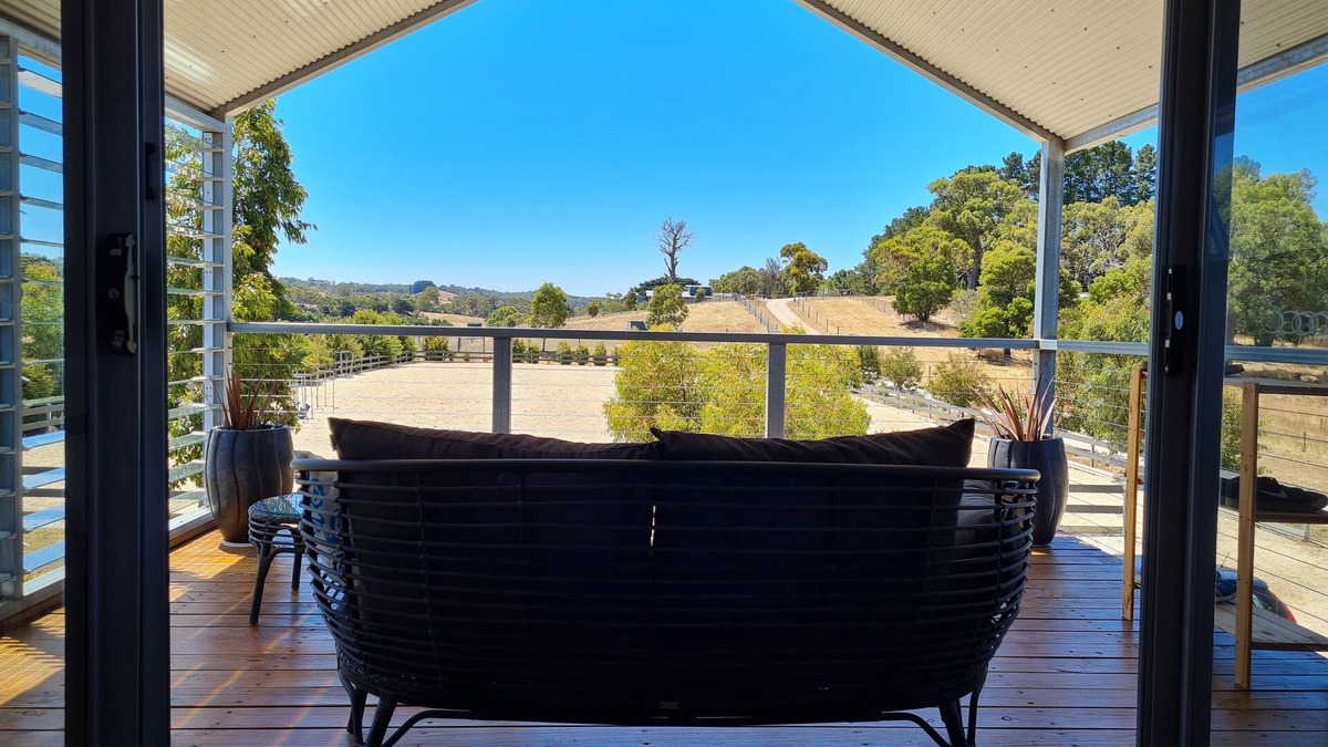 Echunga Apartment | A Taste of Country Life!