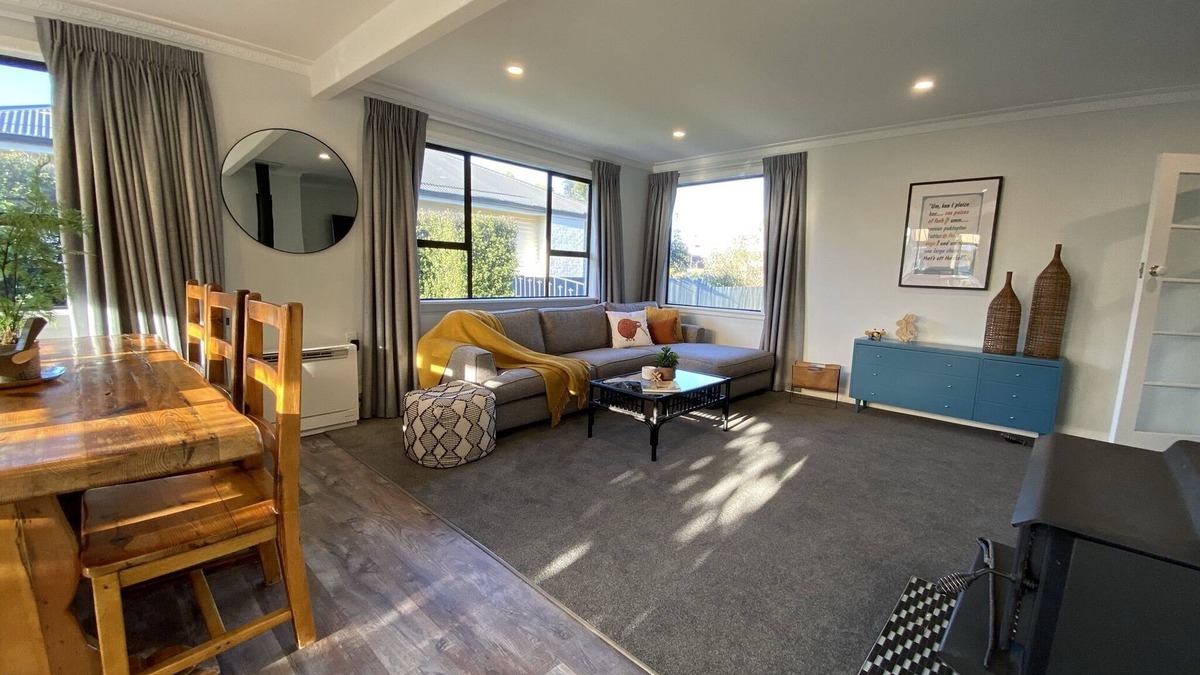 Christchurch House | A Taste of Kiwiana close to Event Centres