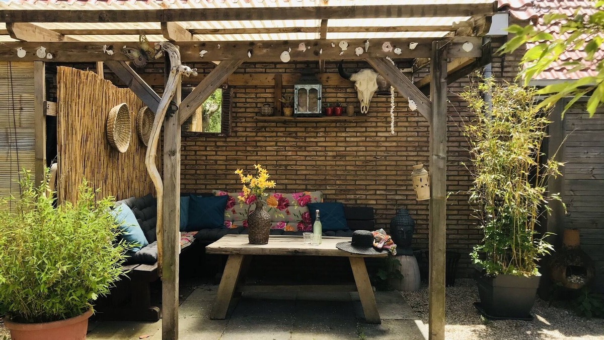 Vlissingen House | A tastefully decorated holiday home, ideal location, close to the beach and city