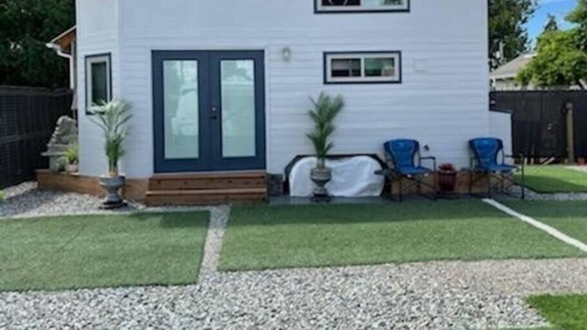 Sumner Apartment | A Tiny home in a "Small town".