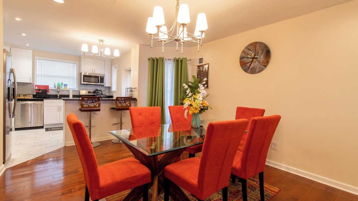 Overbrook House | A touch of Heaven ☀️Elegant and Cozy Home near Saint Joseph University With AC