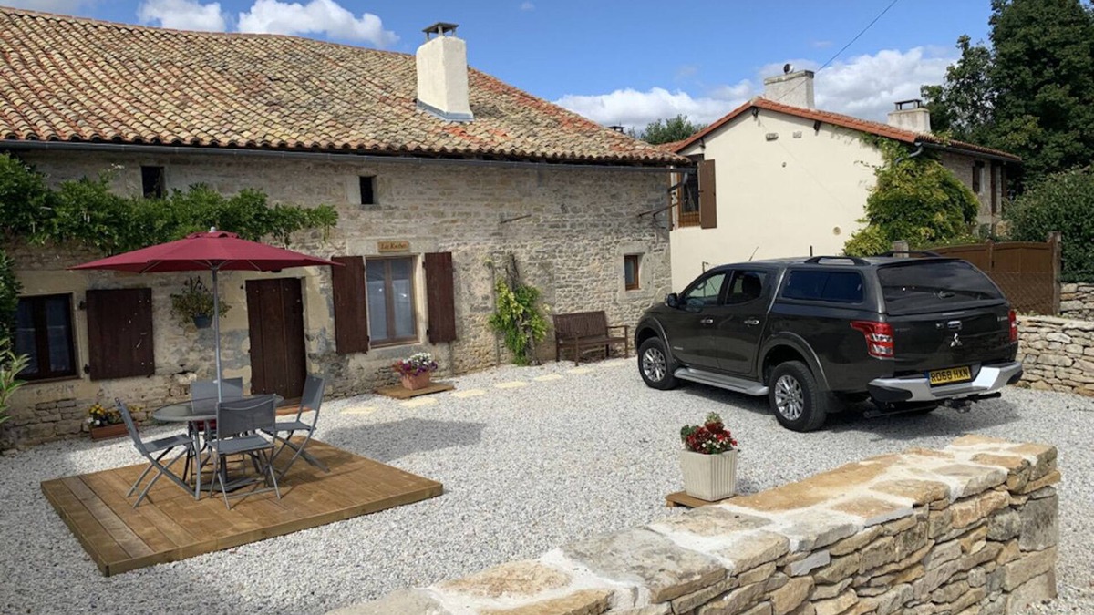 Vanzay Cottage | A Touch of Paradise in rural France with heated pool