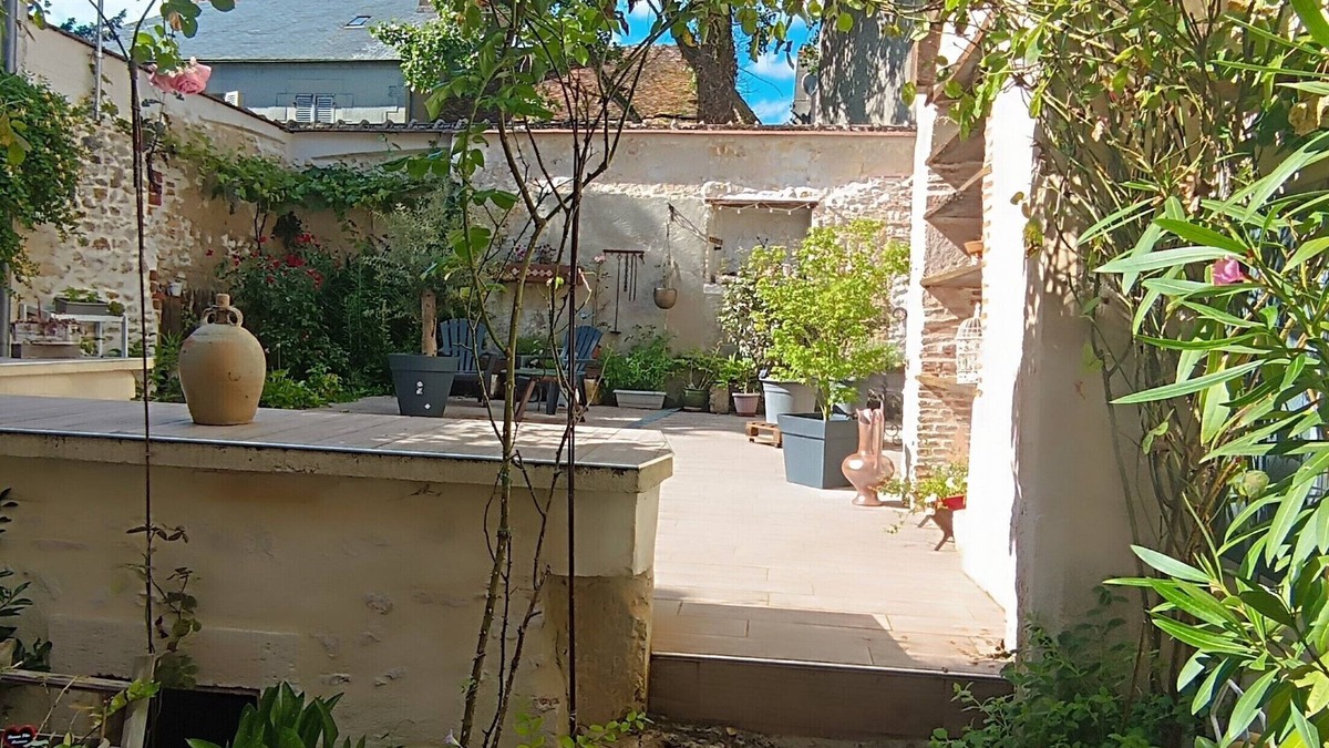 Sancerre House | A town house in the heart of Sancerre